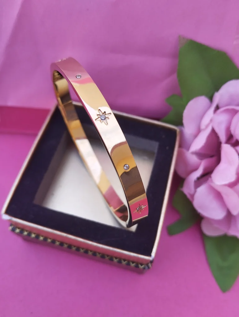 DIAMOND CARTIER BRACELET BY GLEAMGIRL